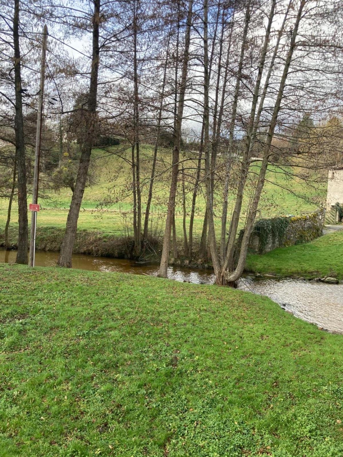 Jolie Maison De Campagne, Compostelle Villa Soleymieux Ngoại thất bức ảnh